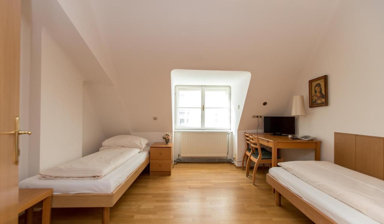 Gaestehaus Deutscher Orden Wien Экстерьер фото
